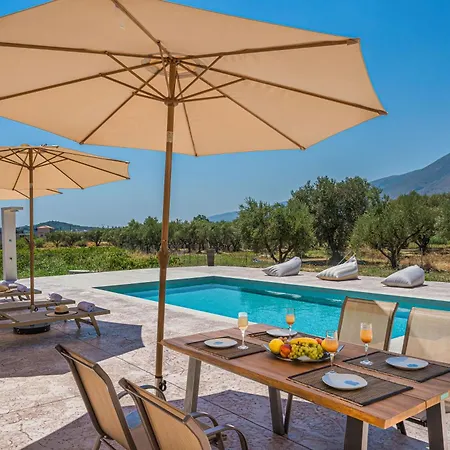Nava - Nestled In Olive Trees With Private Pool, By Zantewize 알리케스