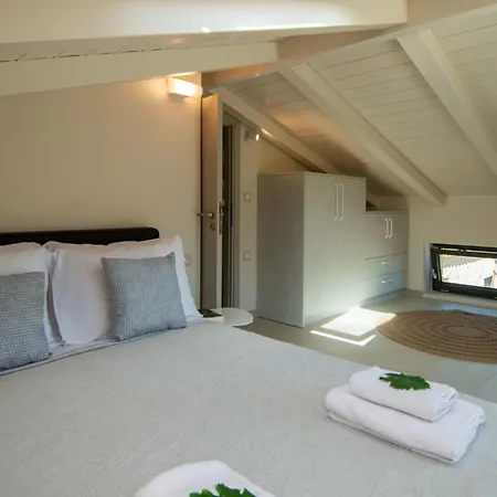 Nava - Nestled In Olive Trees With Private Pool, By Zantewize Villa
