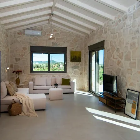 Nava - Nestled In Olive Trees With Private Pool, By Zantewize Alykes (Zakynthos)