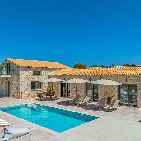 Nava - Nestled In Olive Trees With Private Pool, By Zantewize *