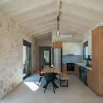 Villa Nava - Nestled In Olive Trees With Private Pool, By Zantewize *