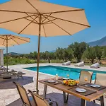 Nava - Nestled In Olive Trees With Private Pool, By Zantewize Alykes (Zakynthos)