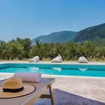 Nava - Nestled In Olive Trees With Private Pool, By Zantewize Alykes (Zakynthos)