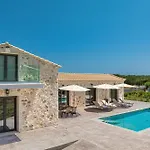 Nava - Nestled In Olive Trees With Private Pool, By Zantewize Villa Alykes (Zakynthos)