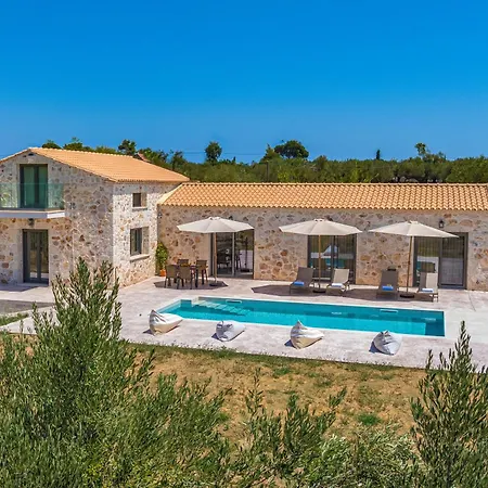 Vila Nava - Nestled In Olive Trees With Private Pool, By Zantewize Alykes (Zakynthos)