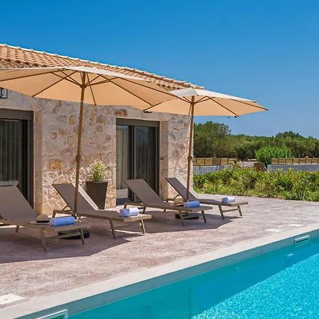 Vila Nava - Nestled In Olive Trees With Private Pool, By Zantewize *