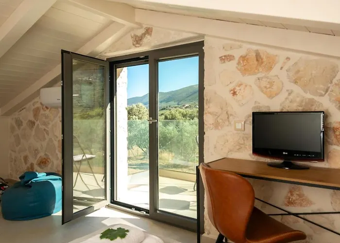 别墅 Nava - Nestled In Olive Trees With Private Pool, By Zantewize
