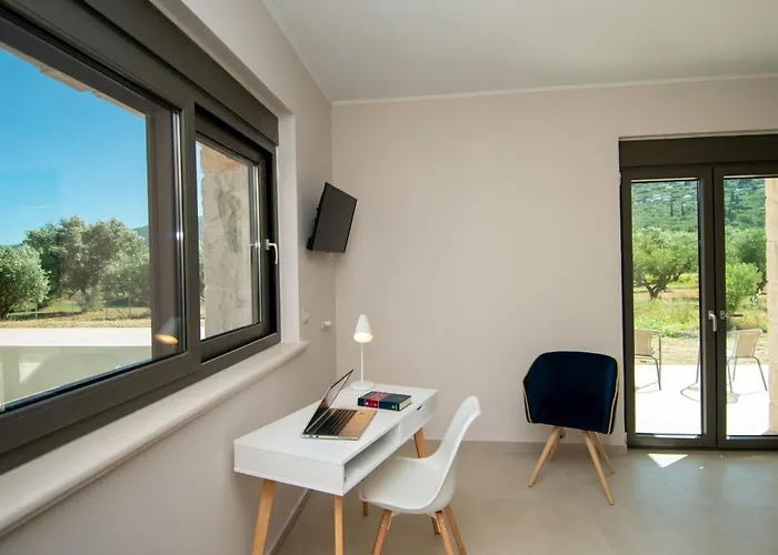 Nava - Nestled In Olive Trees With Private Pool, By Zantewize *