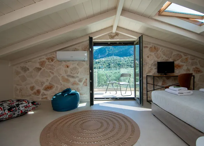 Nava - Nestled In Olive Trees With Private Pool, By Zantewize 别墅