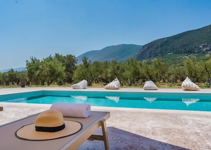 Nava - Nestled In Olive Trees With Private Pool, By Zantewize 阿里克斯