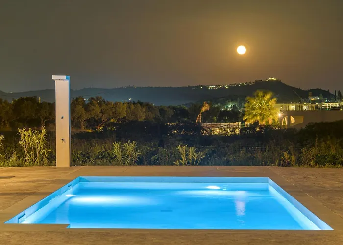 别墅 Nava - Nestled In Olive Trees With Private Pool, By Zantewize